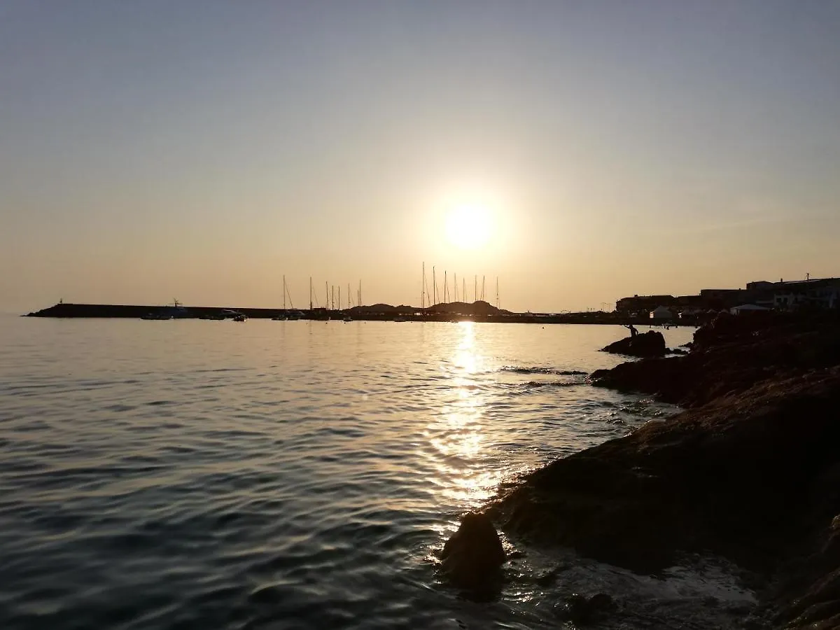 Tanca Della Torre Trilocale Vista Mare Διαμέρισμα Isola Rossa  0*, Isola Rossa (Sassari)